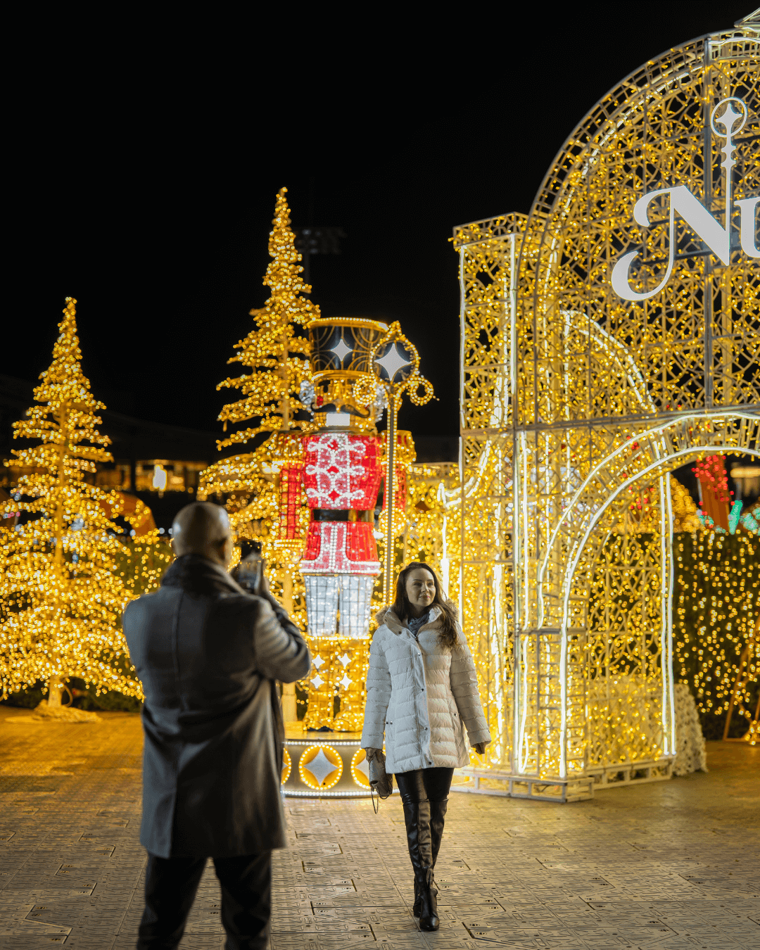 enchant-christmas-best-holiday-events-special-moments-6