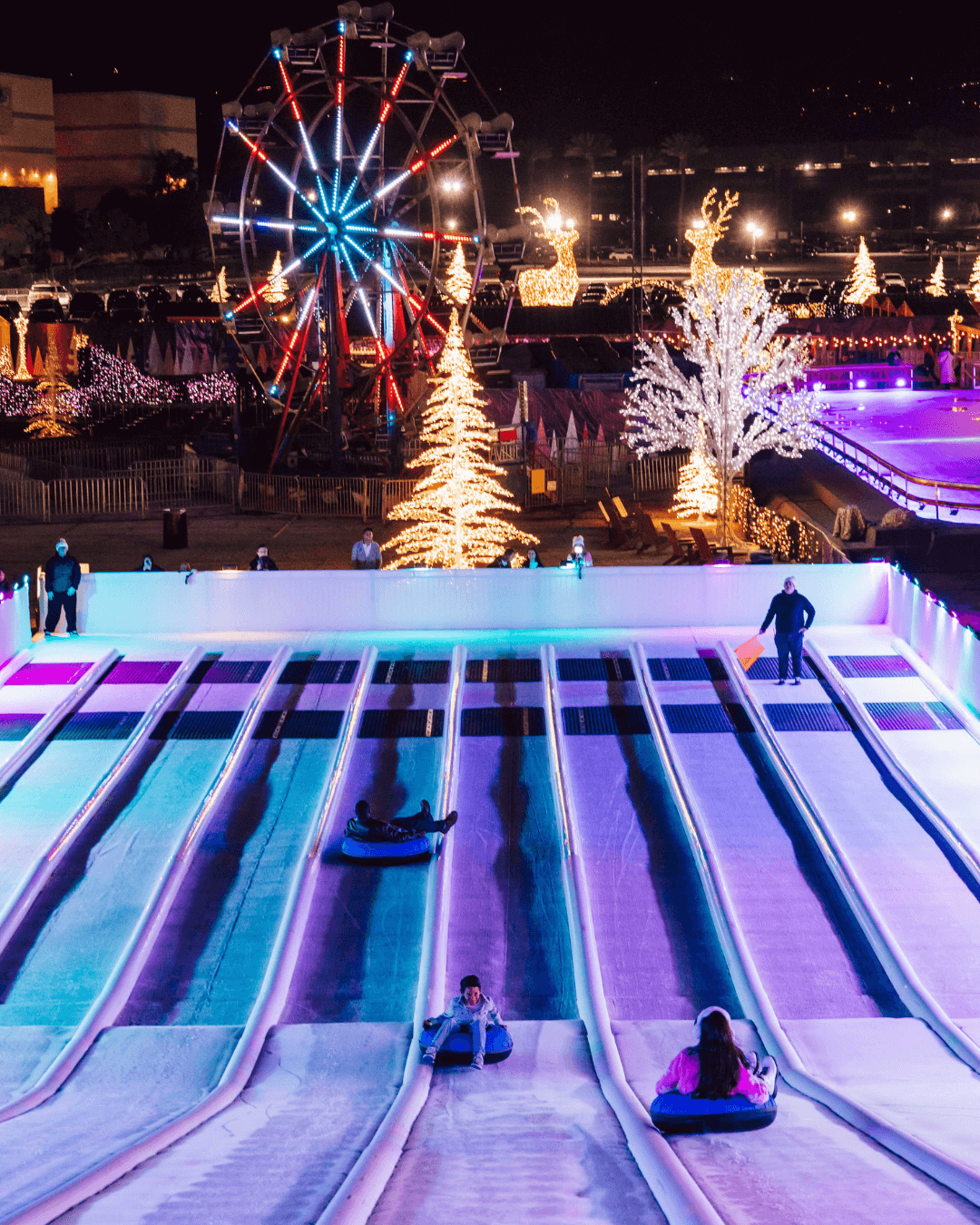 best-holiday-events-in-north-america-winter-fun-family-friends-group-entertainment-2 Best winter events - Moments at Enchant